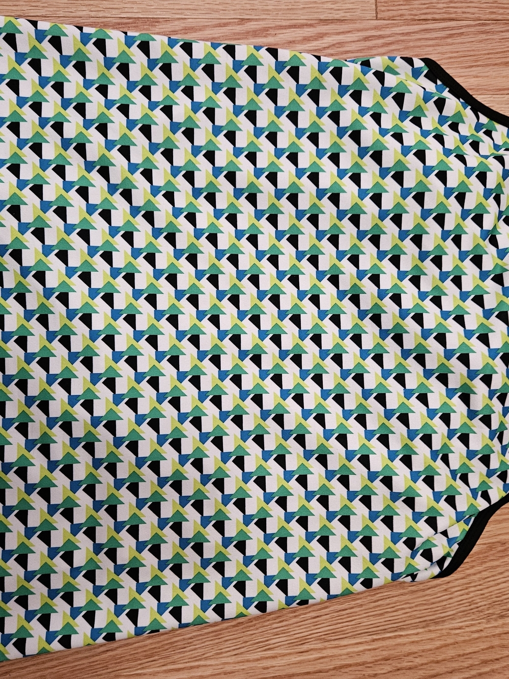 Cannondale Sports Top with Geometric Pattern in White, Green & Teal